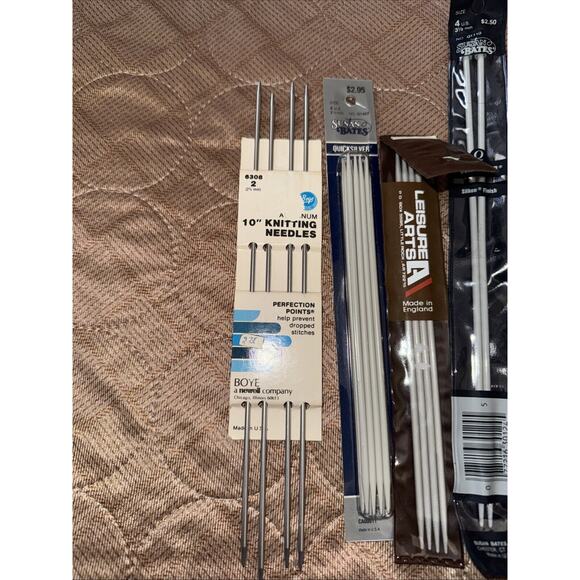 Knitting Needles Lot Different Colors And Sizes 2 4 5 6 Plastic Metal Most New - Picture 2 of 10